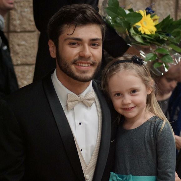 Meet your Posher, Michael - Picture 2 of 3